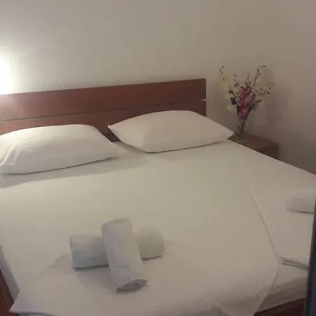 Apartment Jela *